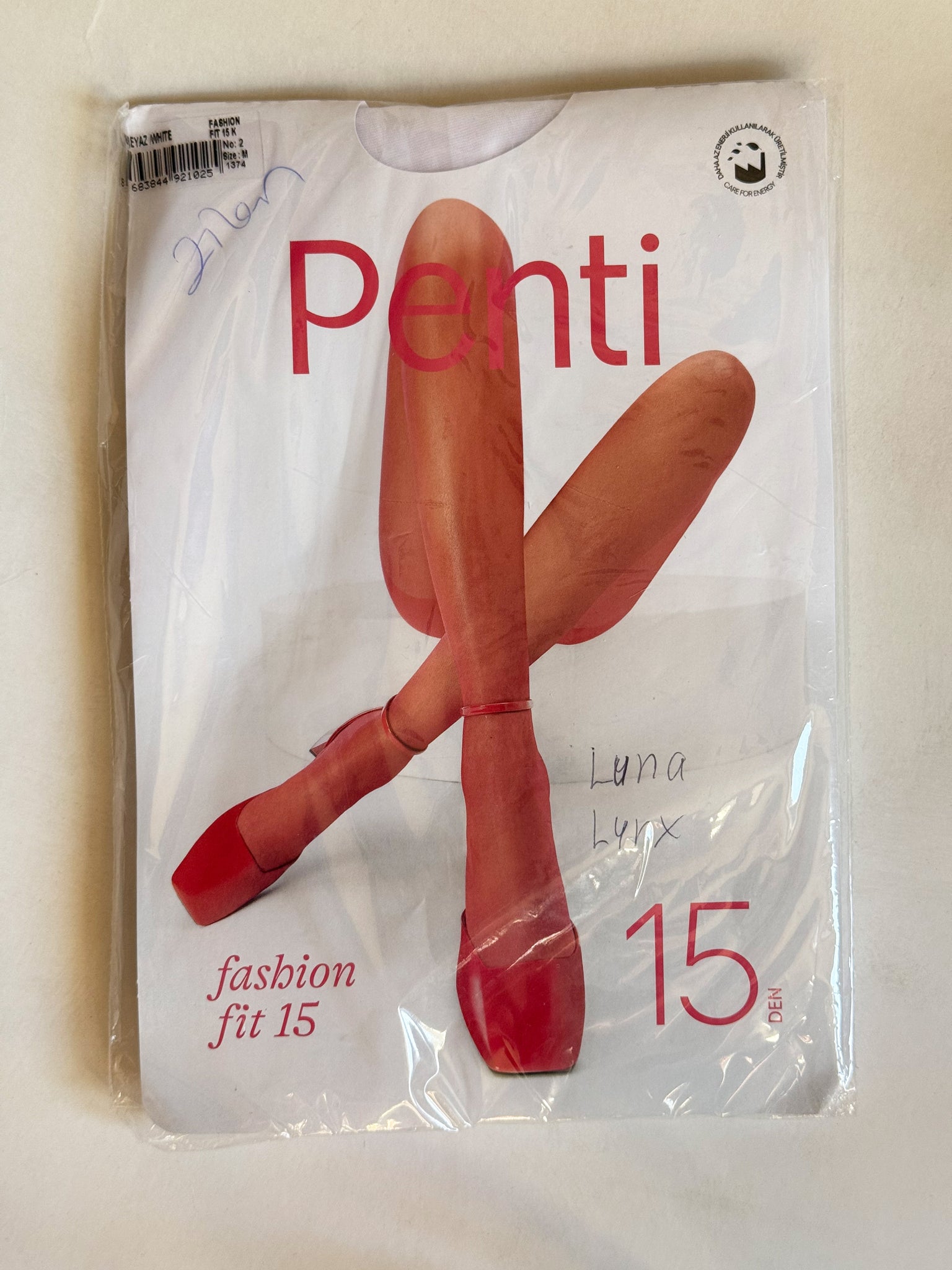 Luna's Pantyhose Penti 20 den from INTIGHTS #103