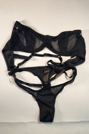 Lea's Black Underwear Set from INTIGHTS #102